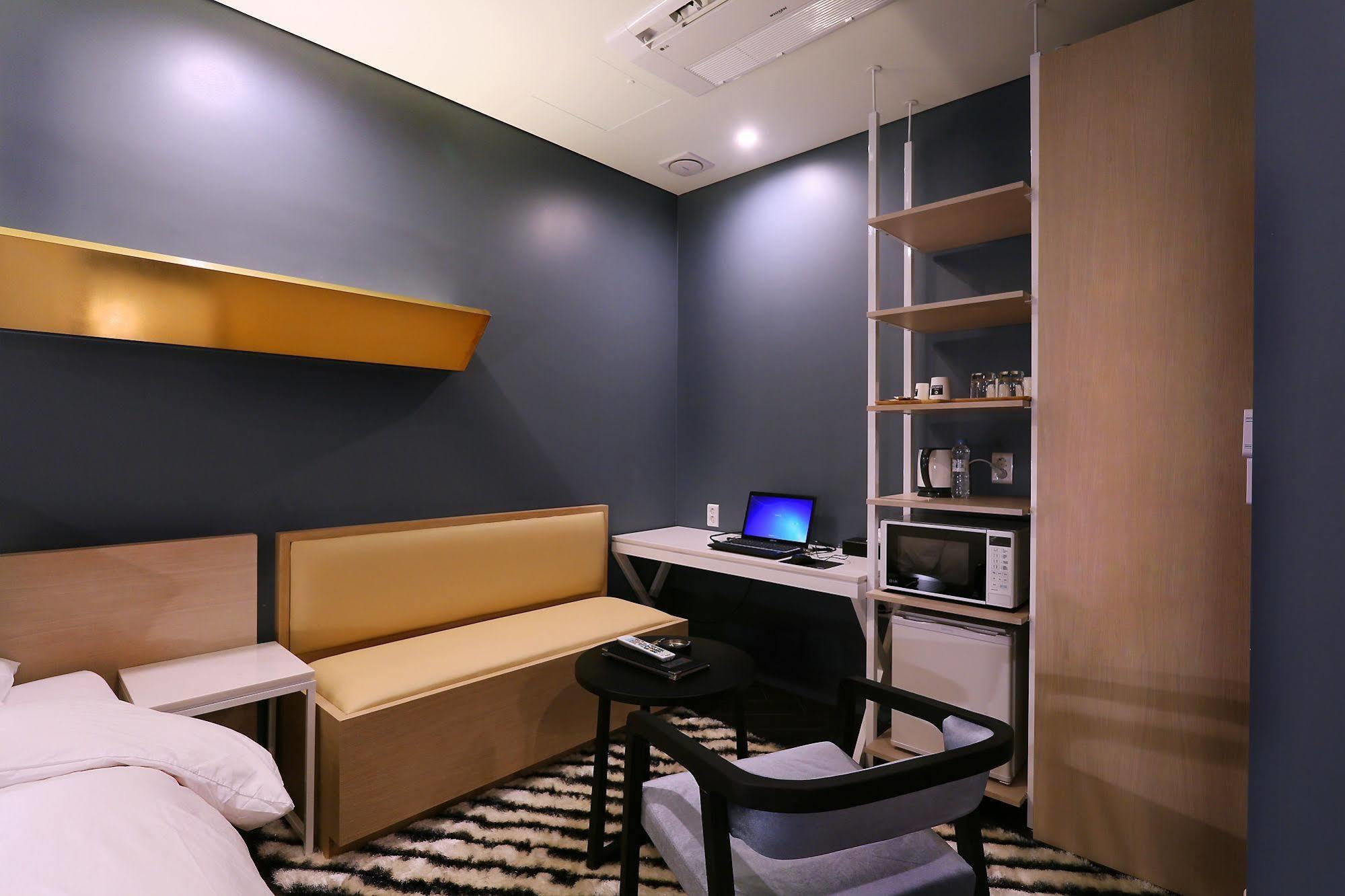 Circle Hotel Инчон Экстерьер фото