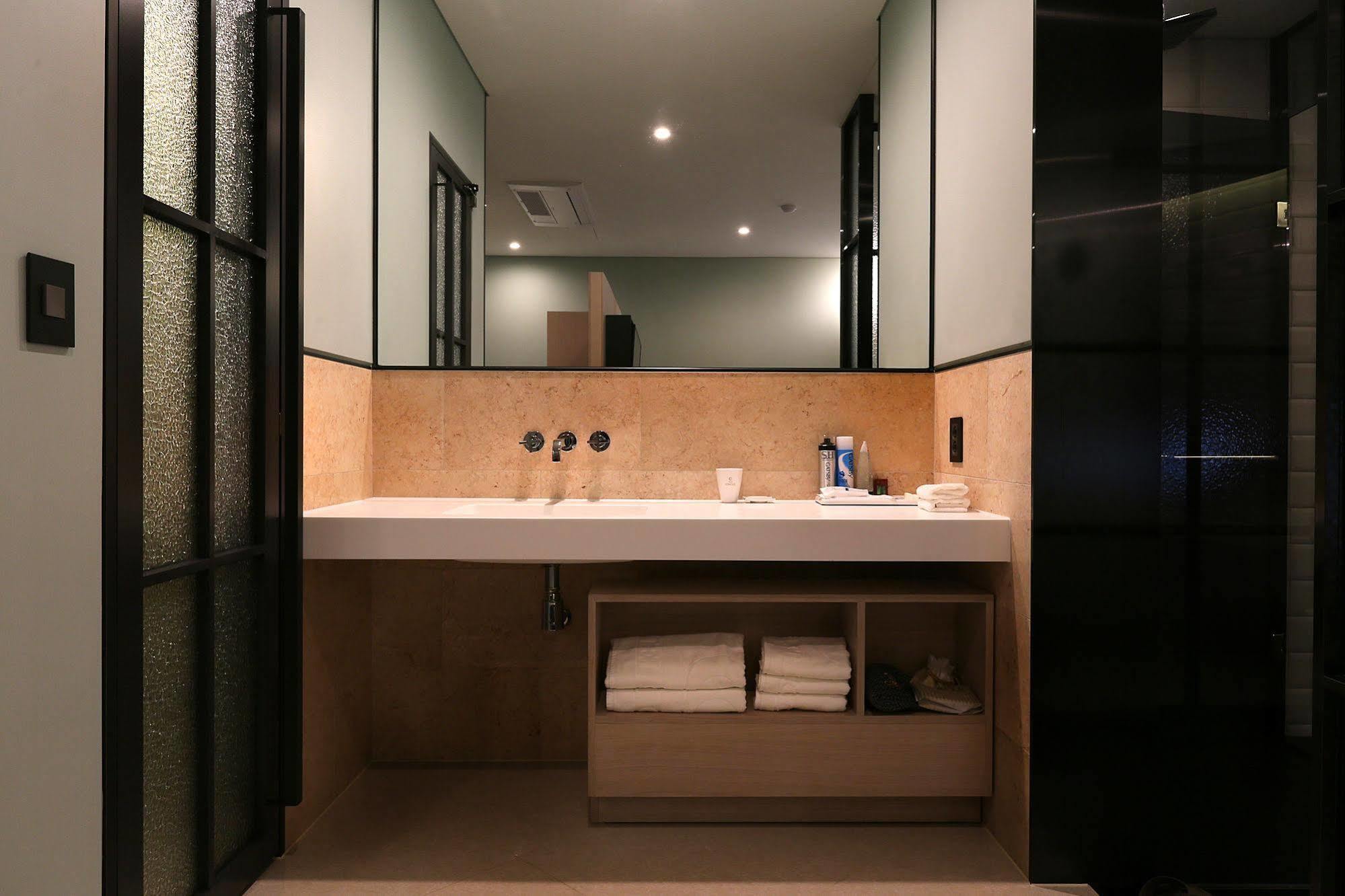 Circle Hotel Инчон Экстерьер фото
